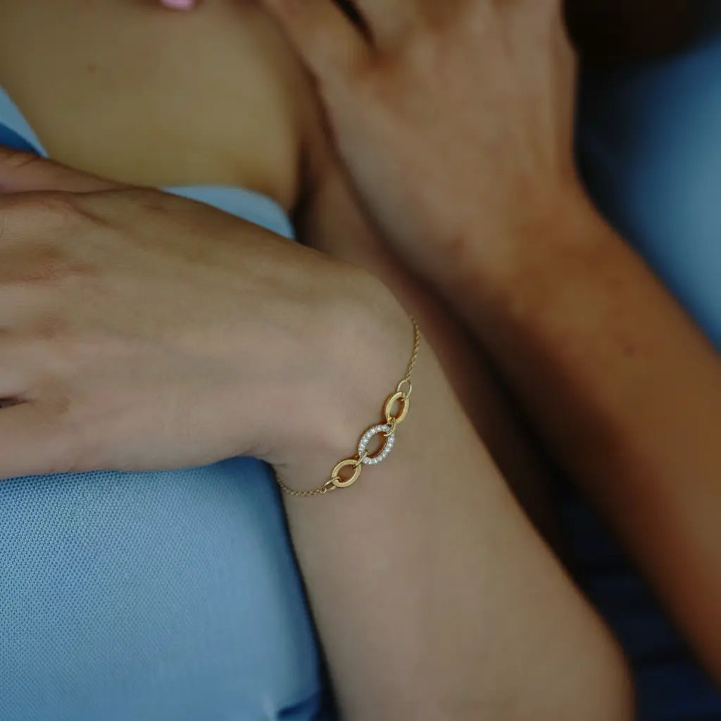 Armbänder aus 925 Silber & Echtgold – Eleganz trifft Leichtigkeit Suzan Gold