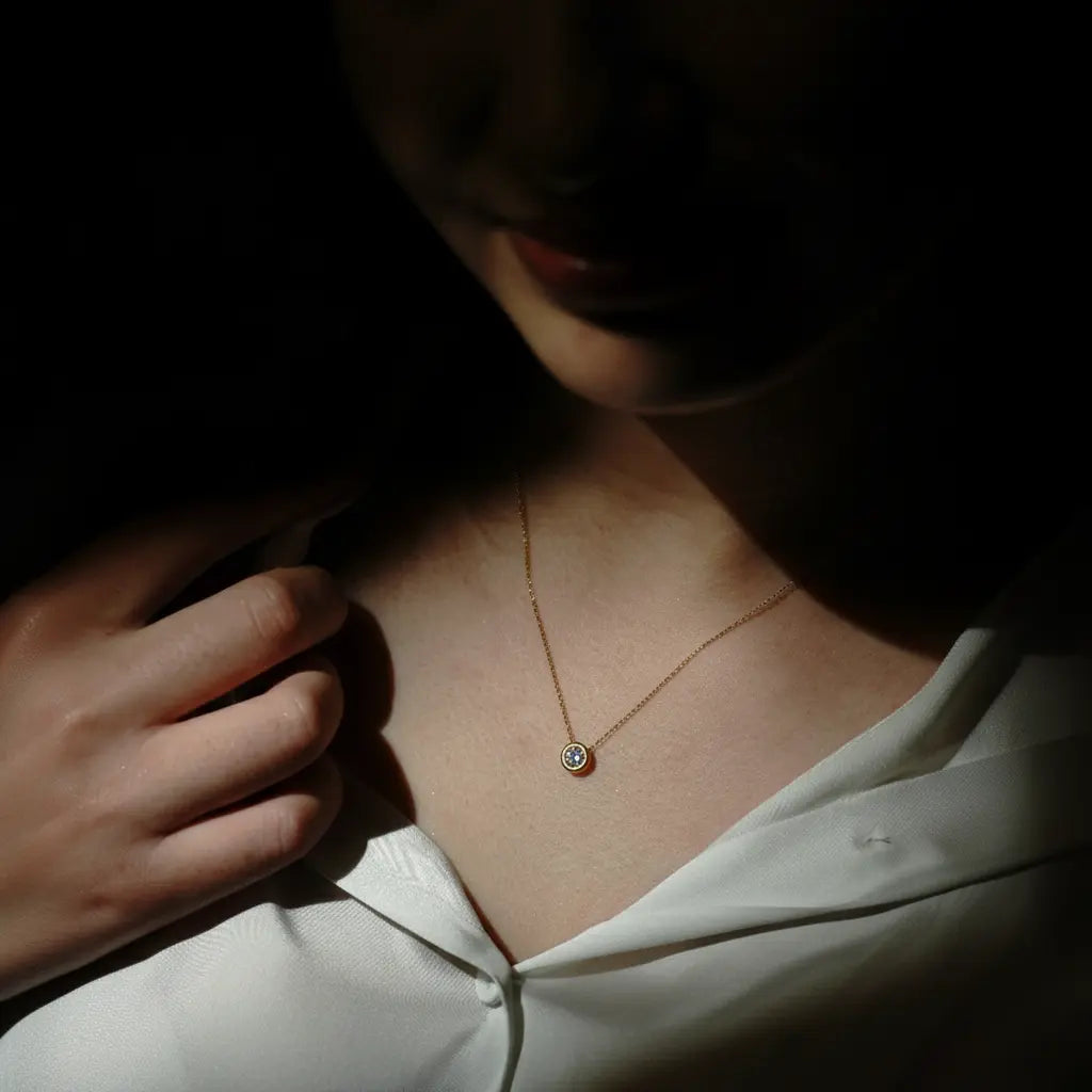 Solina – 375er Echtgoldkette mit rundem Zirkonia-Anhänger Suzan Gold