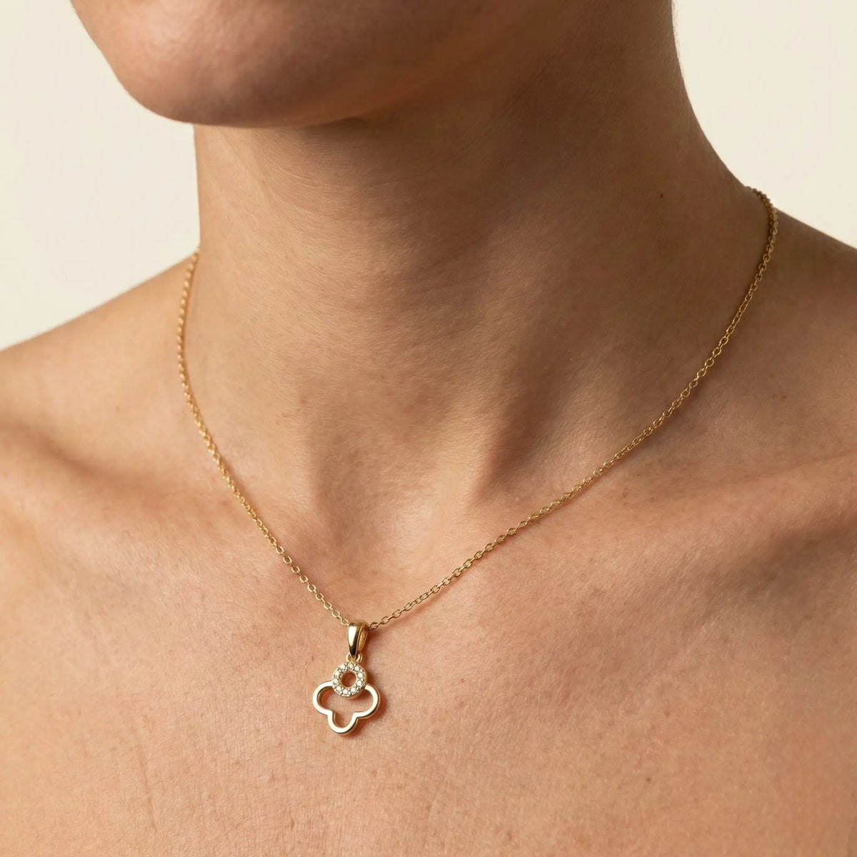 TréviaGlow – 375 Echtgold Kette mit Kleeblatt - Anhänger - Suzan GoldHalskette