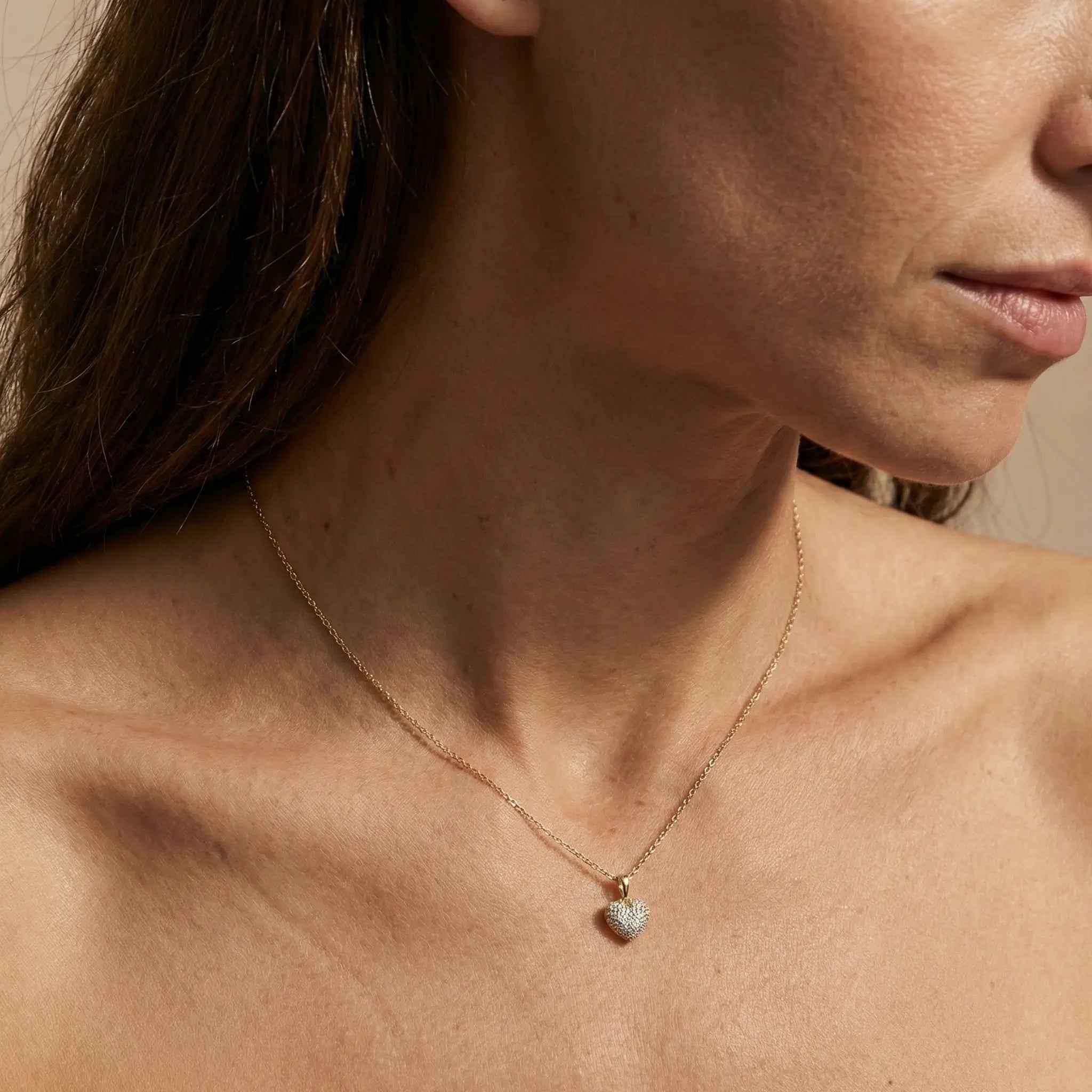 Amoura Pavé – 375 Echtgold Halskette mit Herz Zirkonia Anhänger - Suzan GoldHalskette
