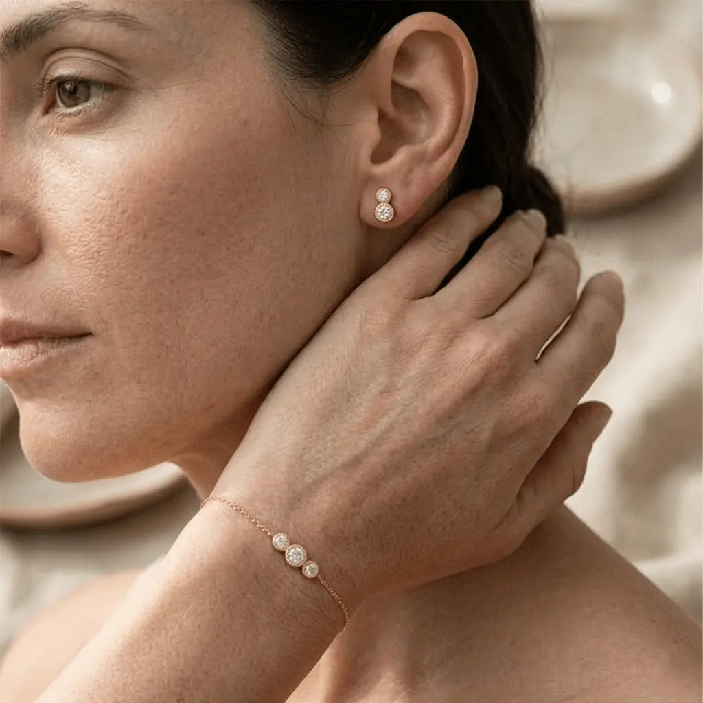 Lumivelle Aria – Vergoldetes 925 Silber Armband & Ohrstecker mit drei Zirkonia - Elementen - Suzan Gold
