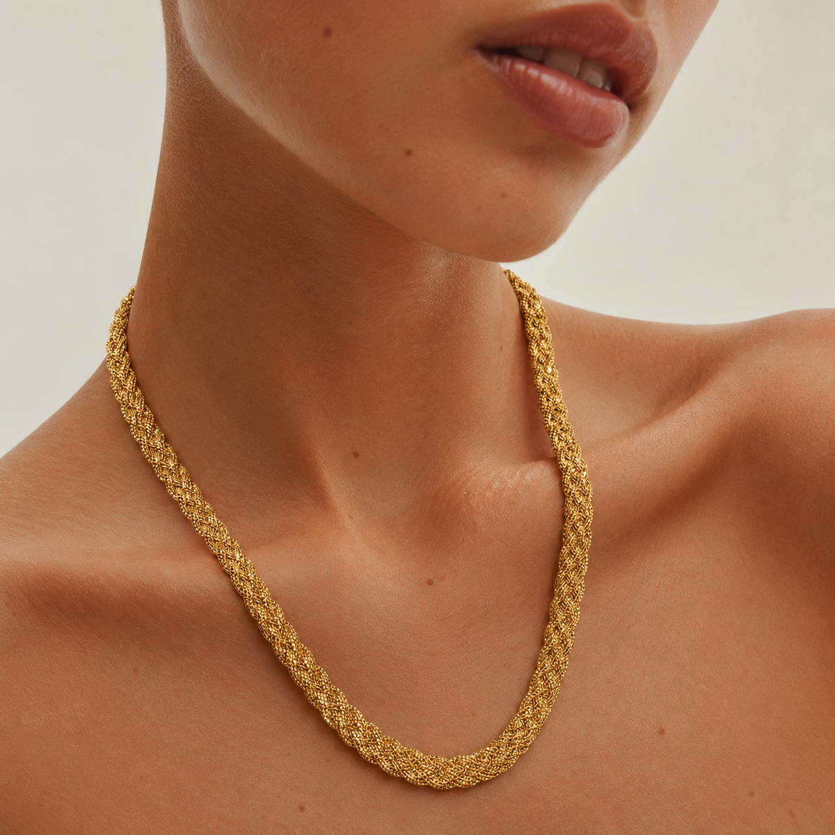 Wide Braid – Breite geflochtene Kette aus 875 Gold