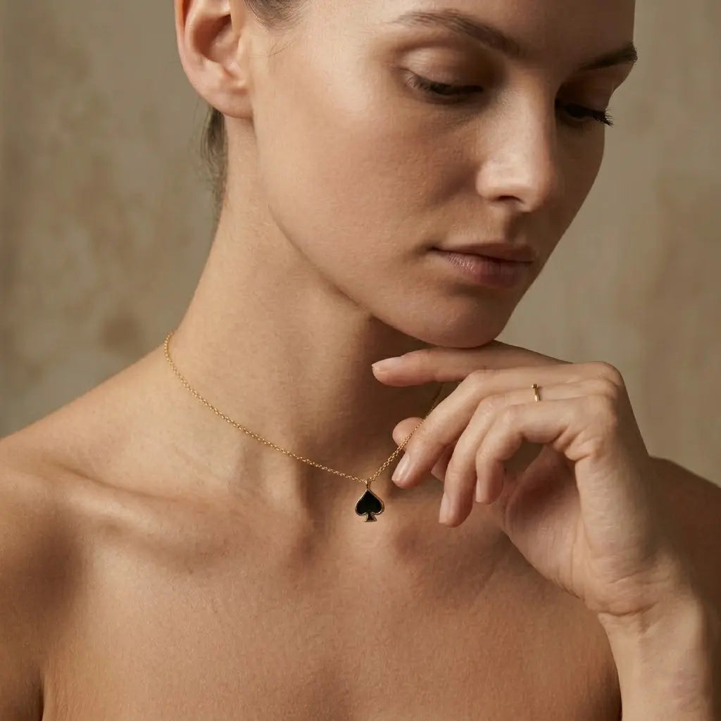 Black Spade Necklace – 925 Sterling Silber Halskette Pik Anhänger - Suzan Gold