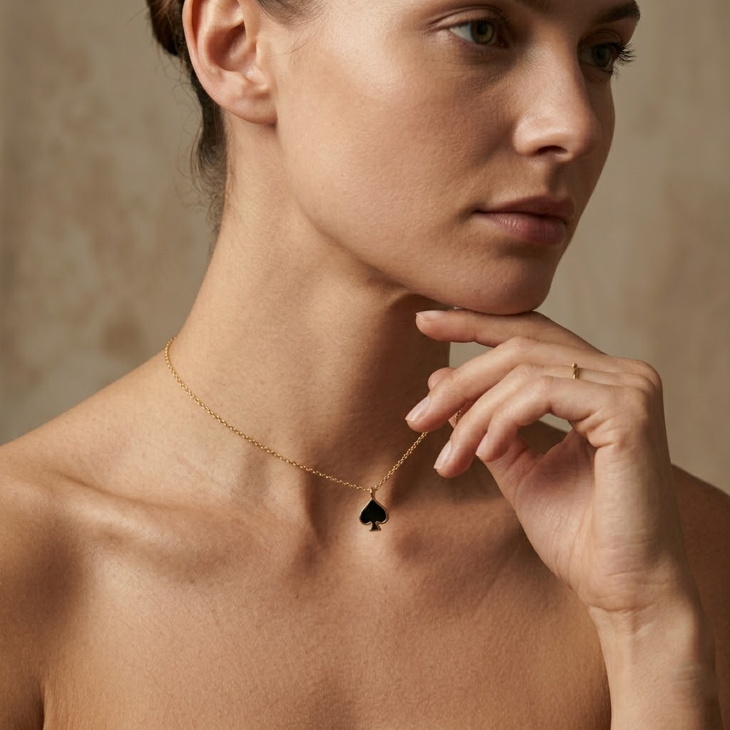Black Spade Necklace – 925 Sterling Silber Halskette Pik Anhänger - Suzan Gold