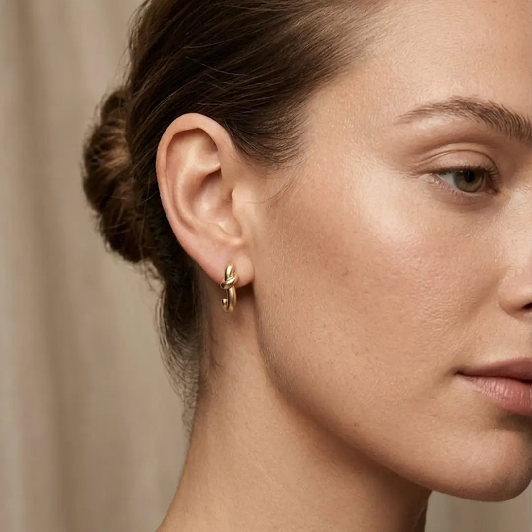 Knot Hoop Earrings – 925 Sterling Silber Creolen Knoten - Suzan Gold