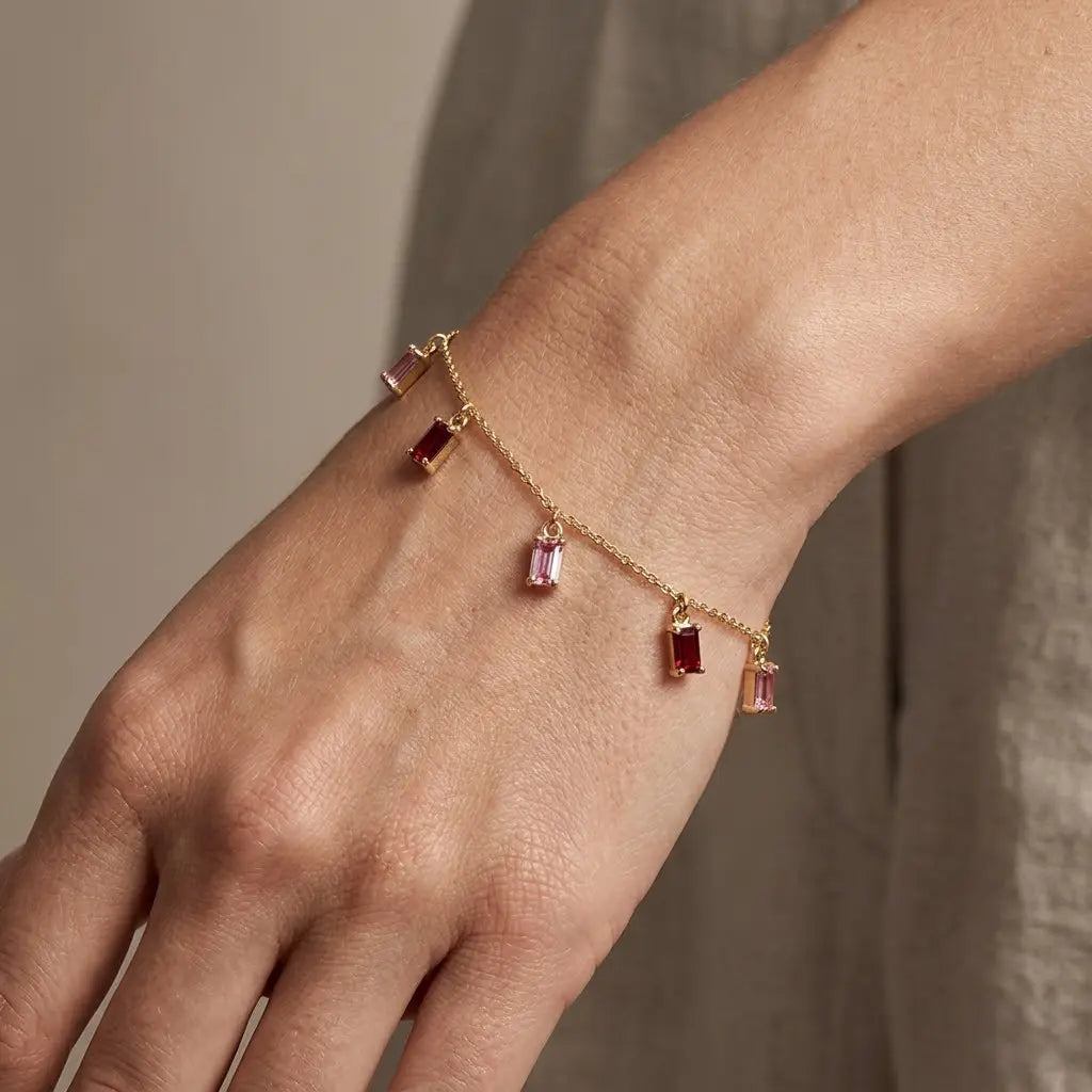 Pink Ruby Charm Bracelet – 925 Sterling Silber Armband mit bunten Stein Anhängern - Suzan Gold