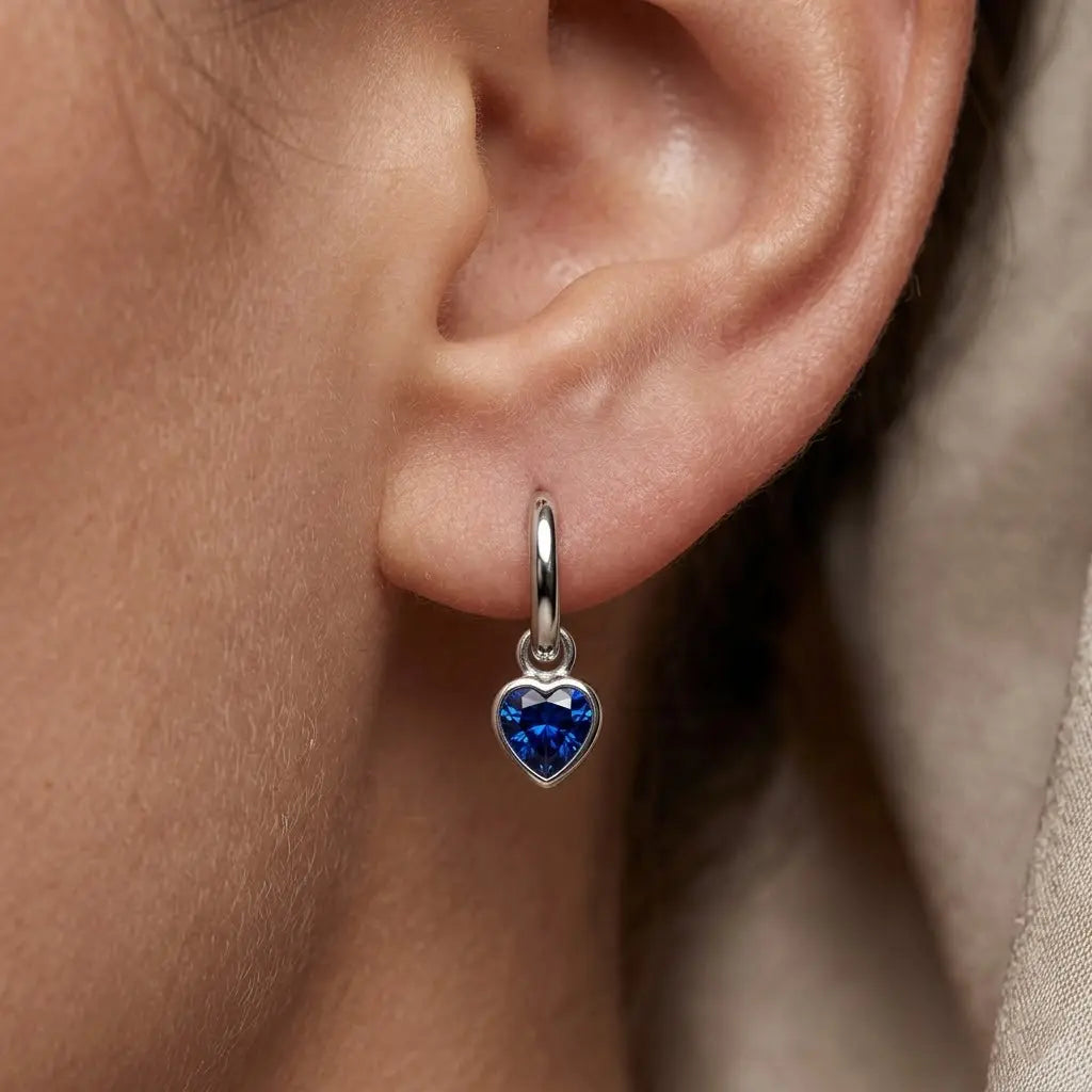Heart Drop Earrings Blue – 925 Sterling Silber Creolen Herz Anhänger - Suzan Gold