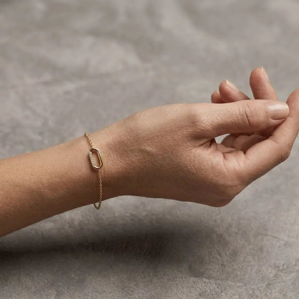 Oval Link Crystal Bracelet – 925 Sterling Silber Armband mit Zirkonia Oval Element - Suzan Gold