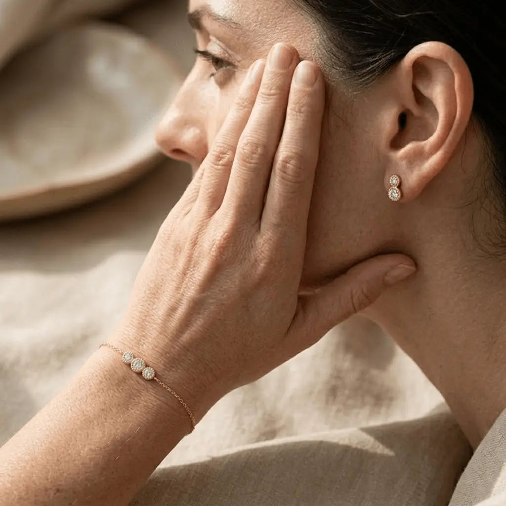 Lumivelle Aria – Vergoldetes 925 Silber Armband & Ohrstecker mit drei Zirkonia - Elementen - Suzan Gold