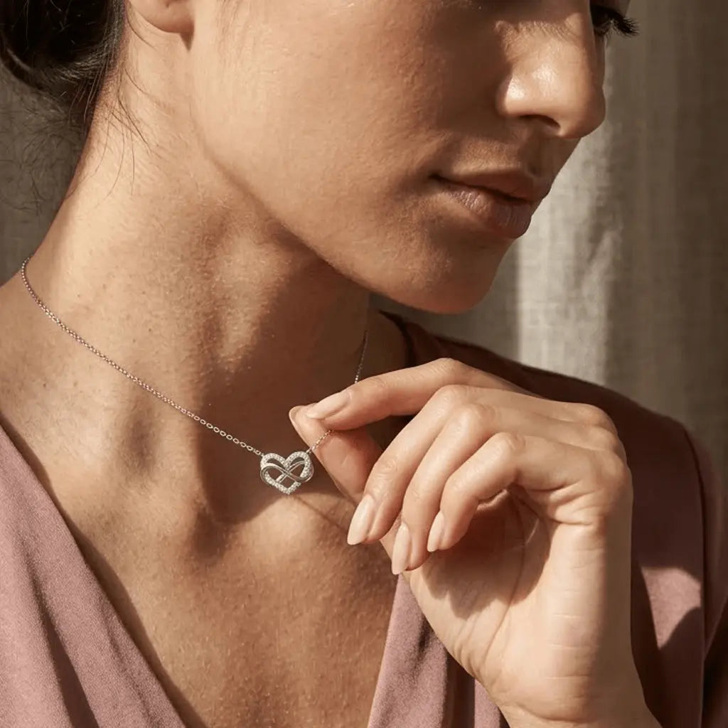 Unendlichkeit Herz Kette 925 Sterling Silber – Damen Halskette - Suzan Gold
