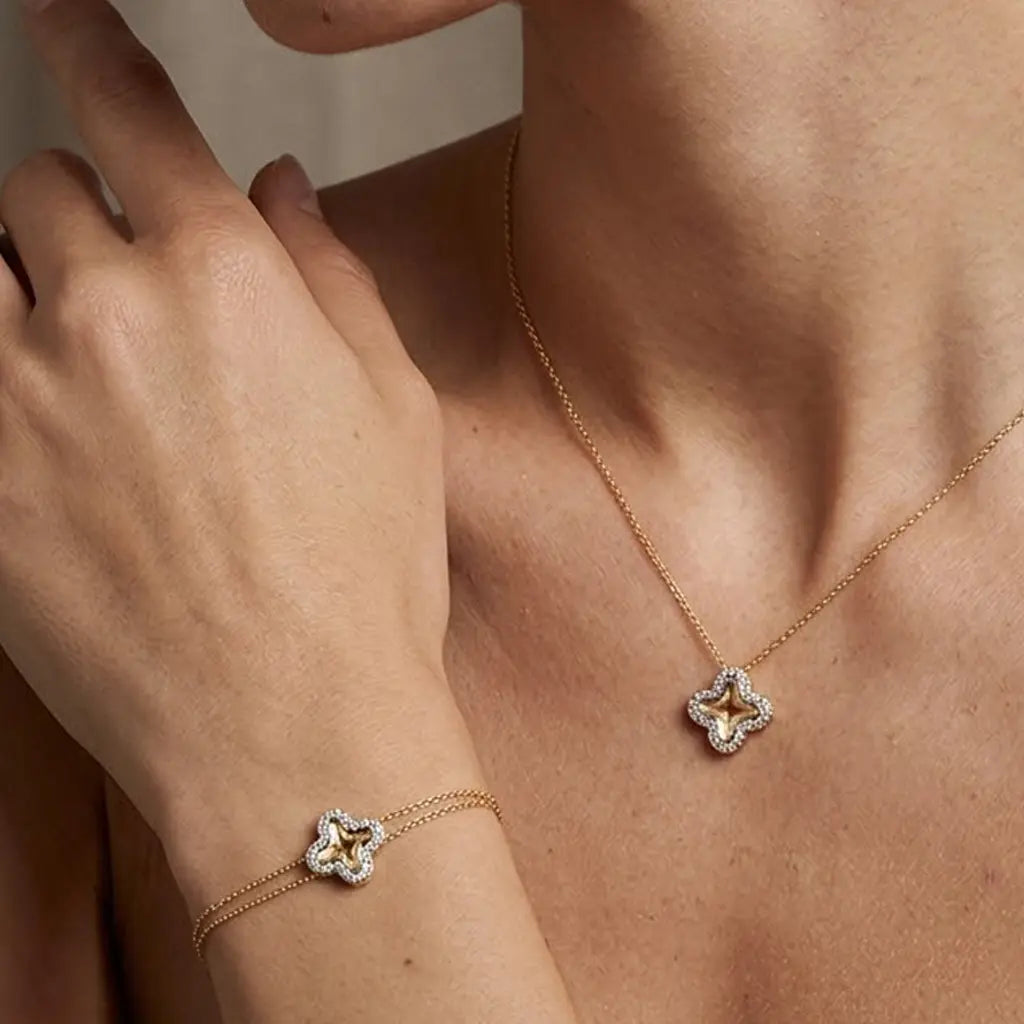 Crucelle Clover Sparkle Set – 375 Echtgold Schmuckset mit Kleeblatt Halskette & Armband - Suzan Gold