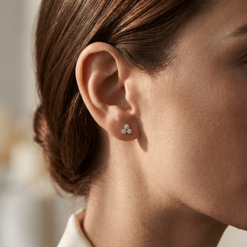 Drei Zirkonia Ohrstecker Rund – 925 Sterling Silber Ohrringe - Suzan Gold