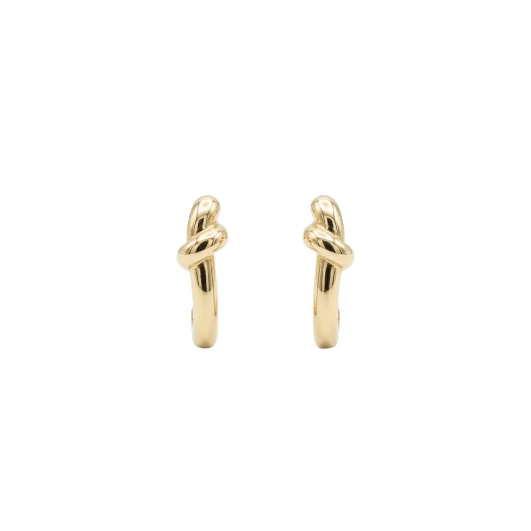 Knot Hoop Earrings aus 925 Sterling Silber vergoldet, filigraner Schmuck für Damen, eleganter zeitloser Klassiker.