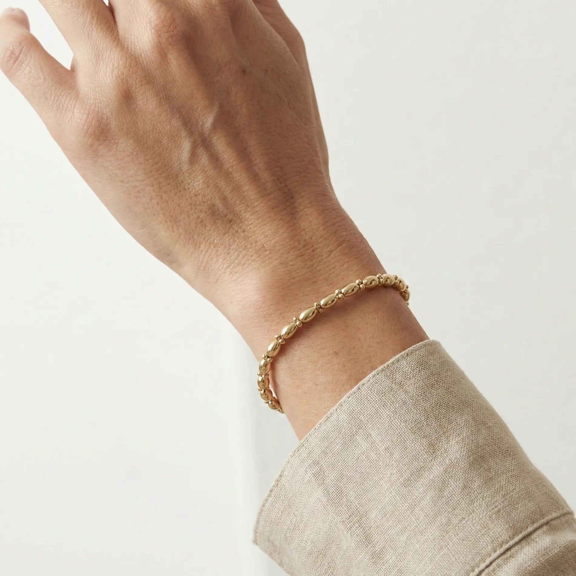 Oliva Loop – 375 Echtgold Armband mit ovalen Gliedern - Suzan GoldArmbänder