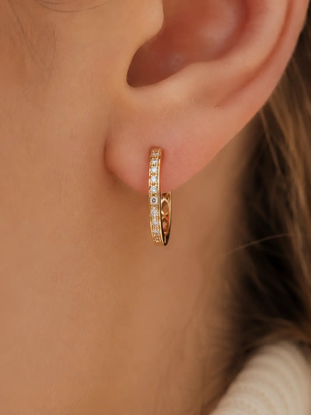 Link Hoop – Creolen im Karabiner-Design mit Zirkonia aus 585 Gold Suzan Gold
