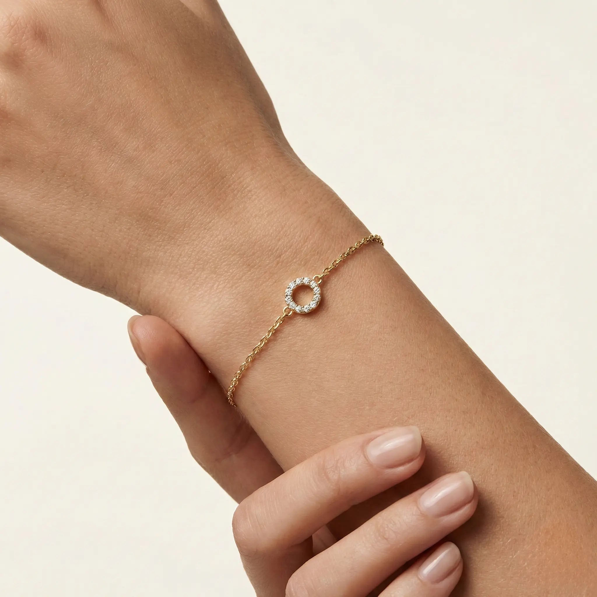 Cirena Spark – 375 Echtgold Armband mit Zirkonia Kreis Anhänger - Suzan GoldArmbänder