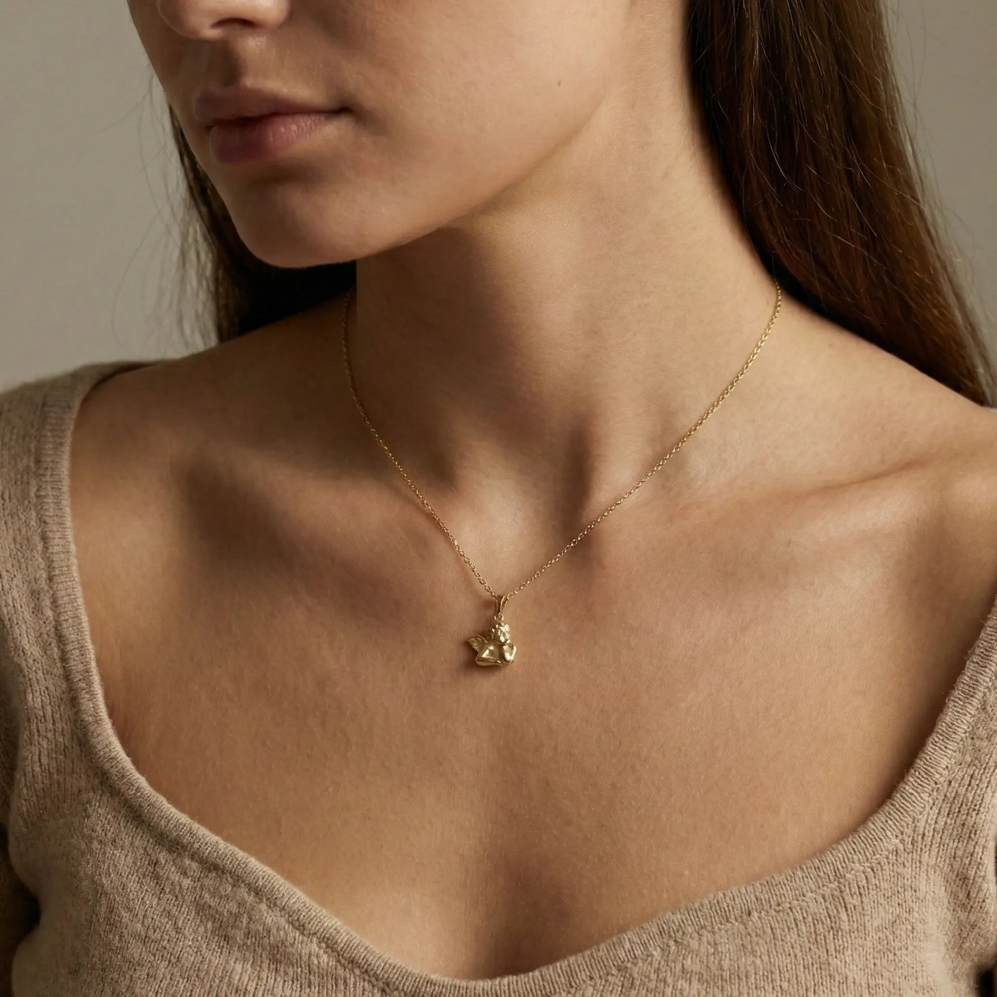 AngelGuard – 375 Echtgold Kette mit Engel Anhänger - Suzan GoldHalskette