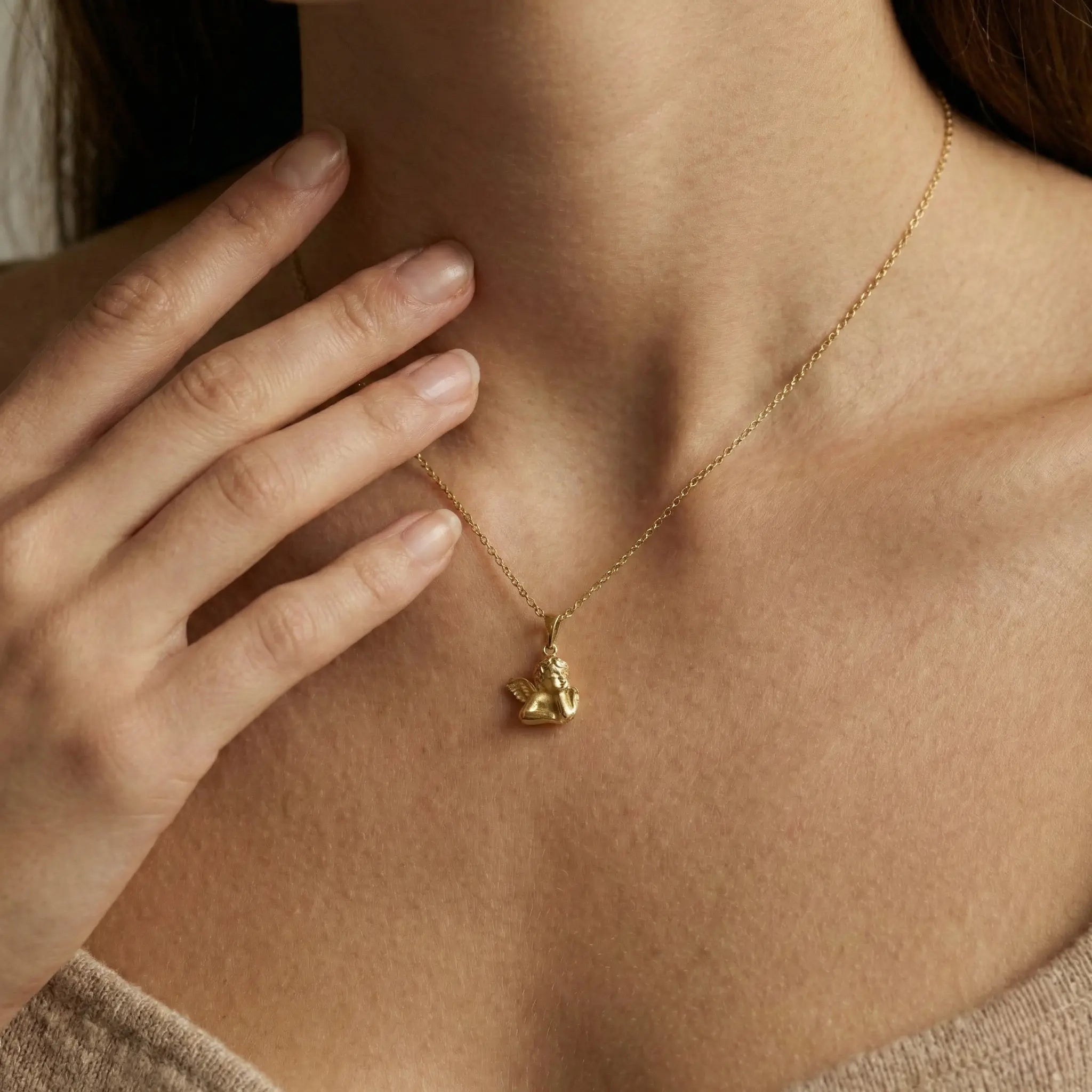 AngelGuard – 375 Echtgold Kette mit Engel Anhänger - Suzan GoldHalskette