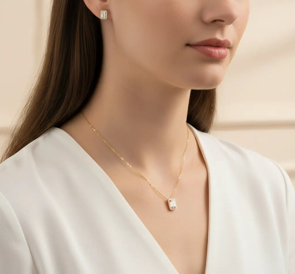 Forever Sparkle – Echtgold Schmuckset mit Zirkonia-Kette & Ohrsteckern Suzan Gold