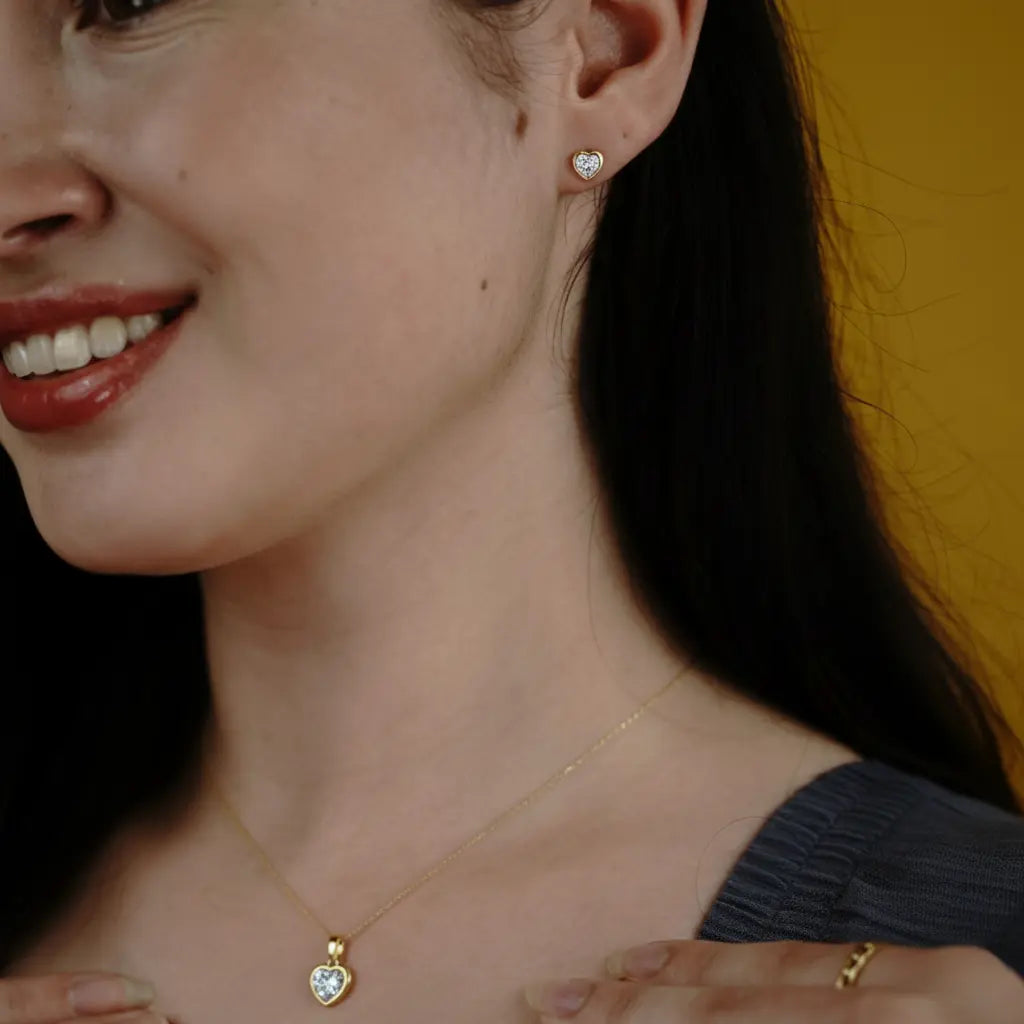 Liora Set – Herzschmuck aus 925 Silber mit Zirkonia Suzan Gold