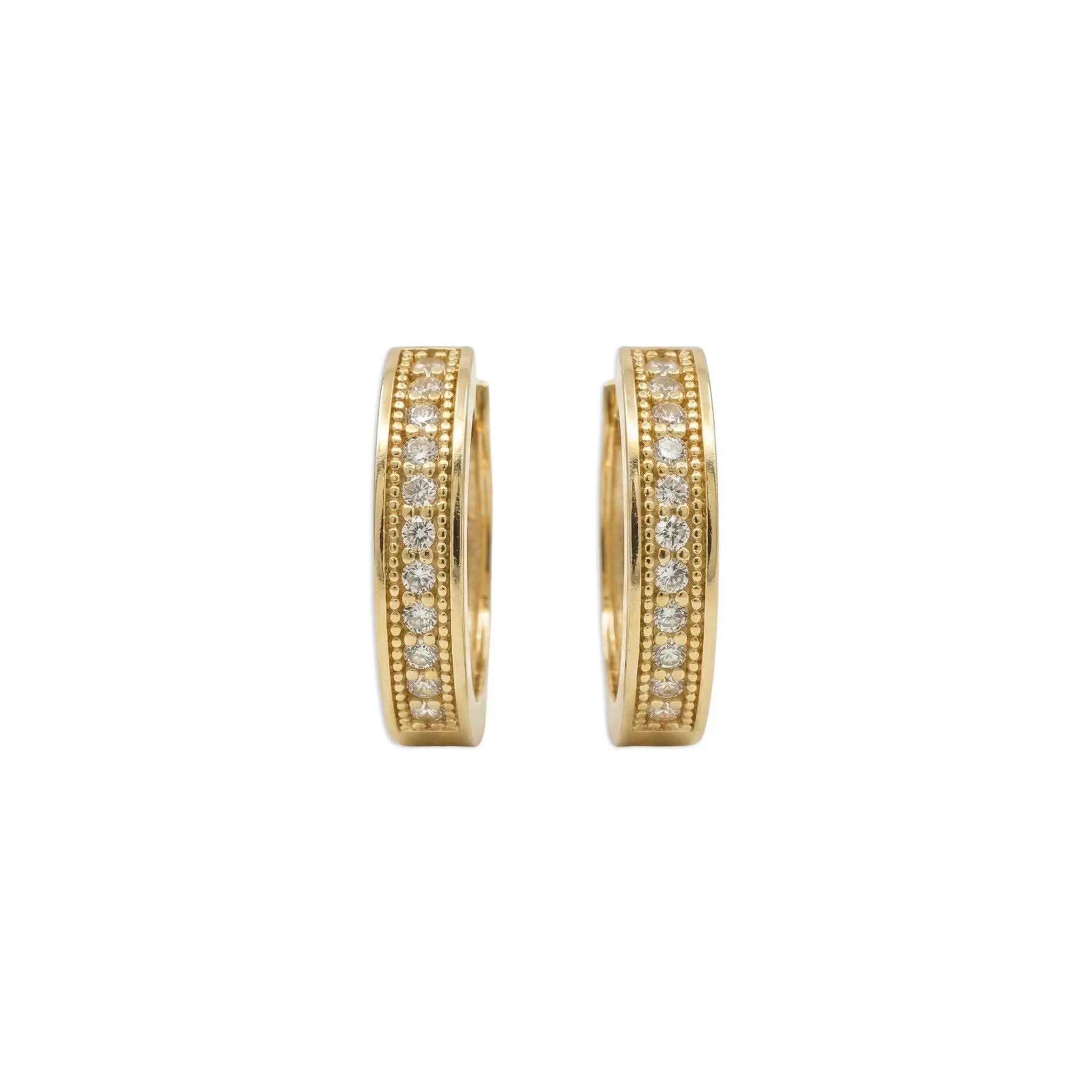 Aurélion Pavé Ohrringe aus 375 Gelbgold mit Zirkonia, filigrane Creolen für Damen, eleganter zeitloser Schmuck.