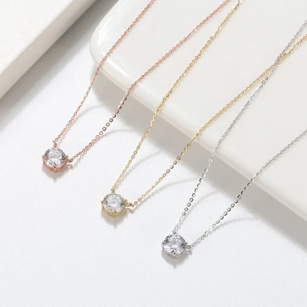 Lumoria Solitär-Halskette mit funkelndem Premium-Kristall – elegante Damenkette Suzan Gold
