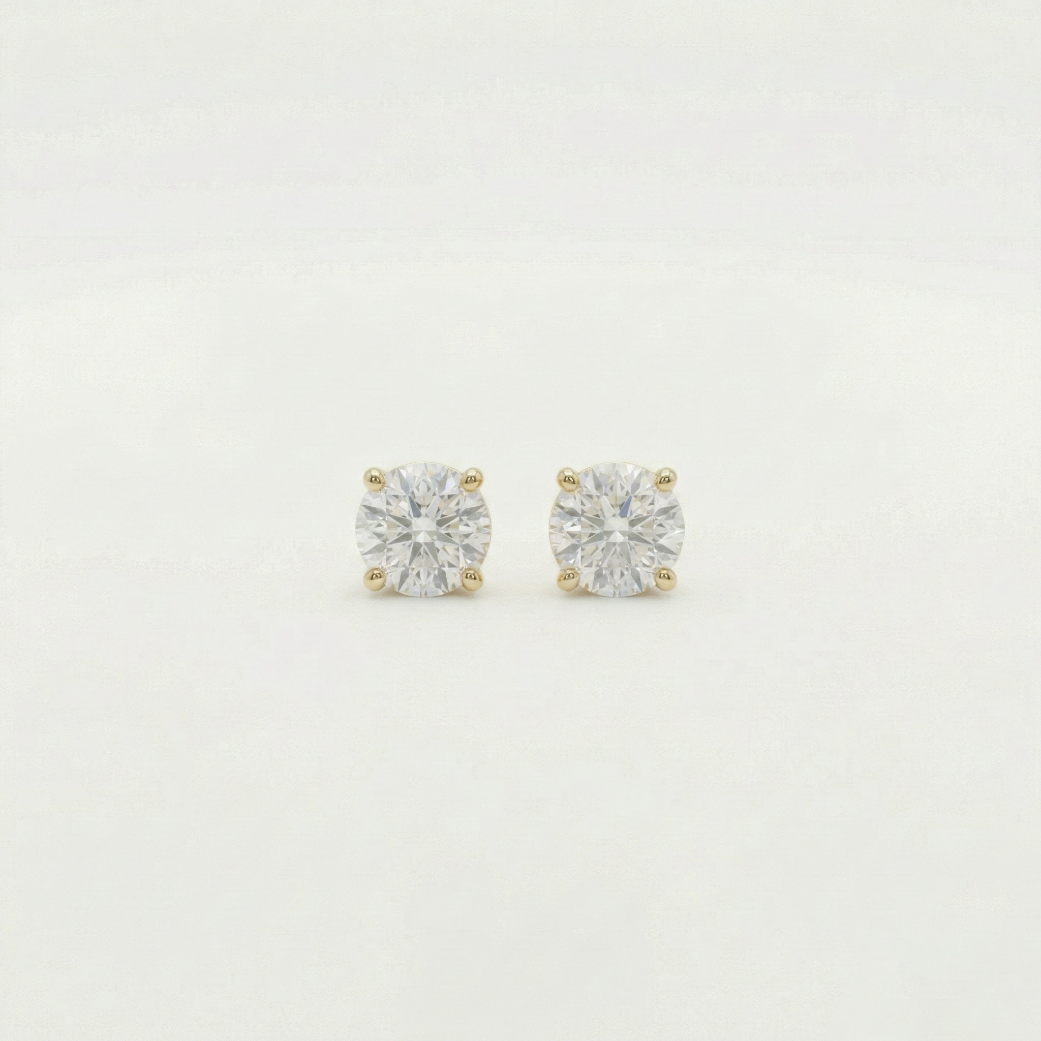 Solivéra Pure – 375 Echtgold Ohrstecker mit rundem Zirkonia Solitär