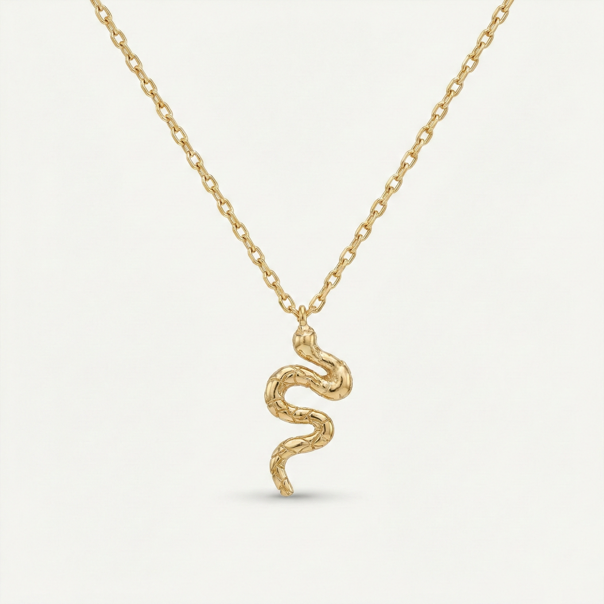Serpentina Aura – 375 Echtgold Kette mit Schlangenanhänger
