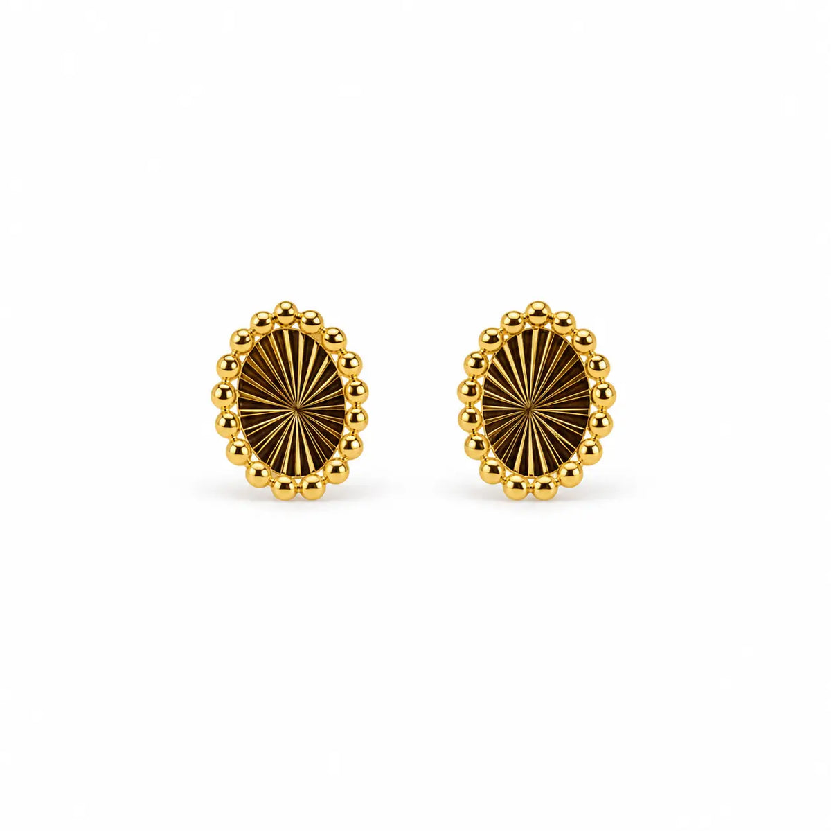 Sunburst Oval – Ovale Ohrstecker mit Strahlenmuster und Perlrand aus 750 Gold Suzan Gold