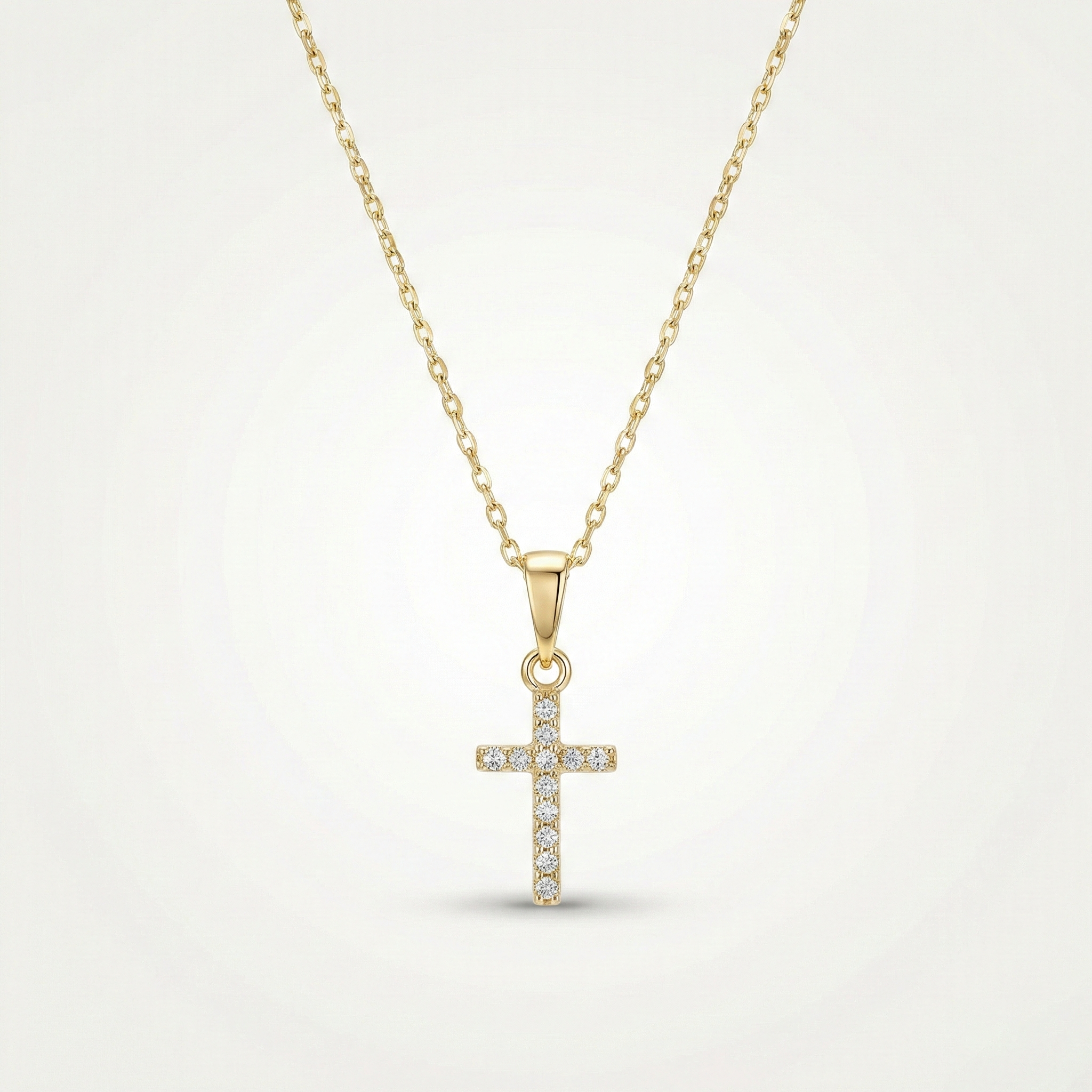 Lumicross Grace – 375 Echtgold Halskette mit Kreuzanhänger und Zirkonia