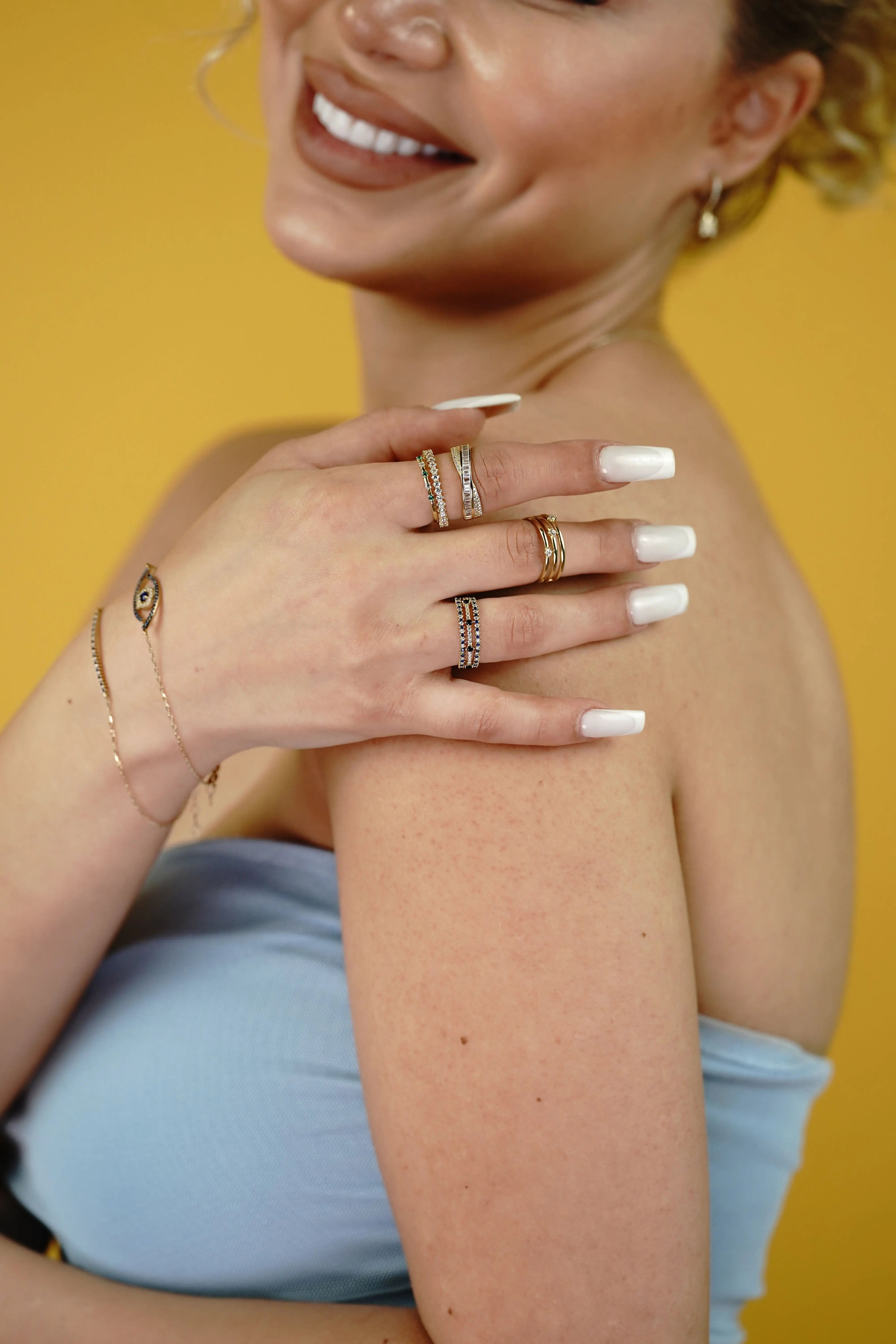 Iced Out Ring Suzan Gold