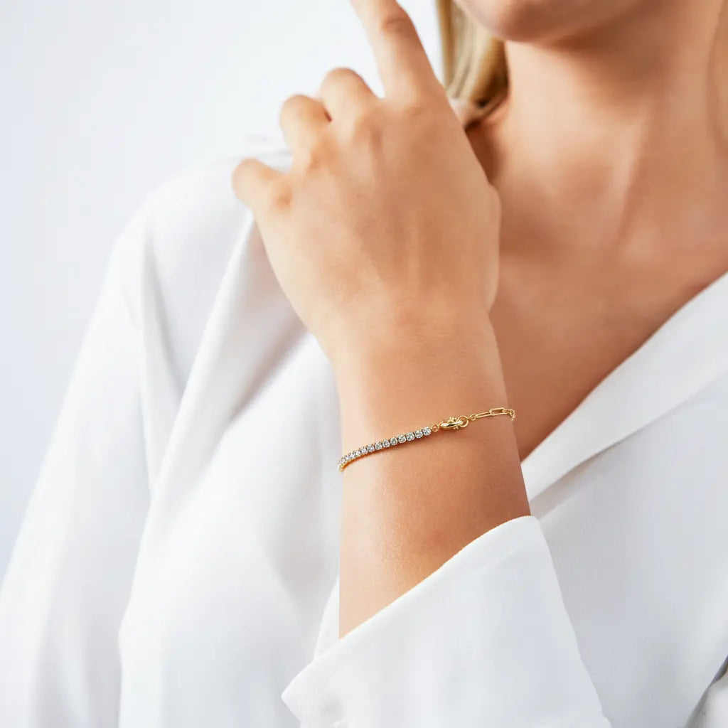 Lumispark – 925 Silber Tennisarmband mit Zirkonia & Paperclip-Kette, elegant & modern Suzan Gold