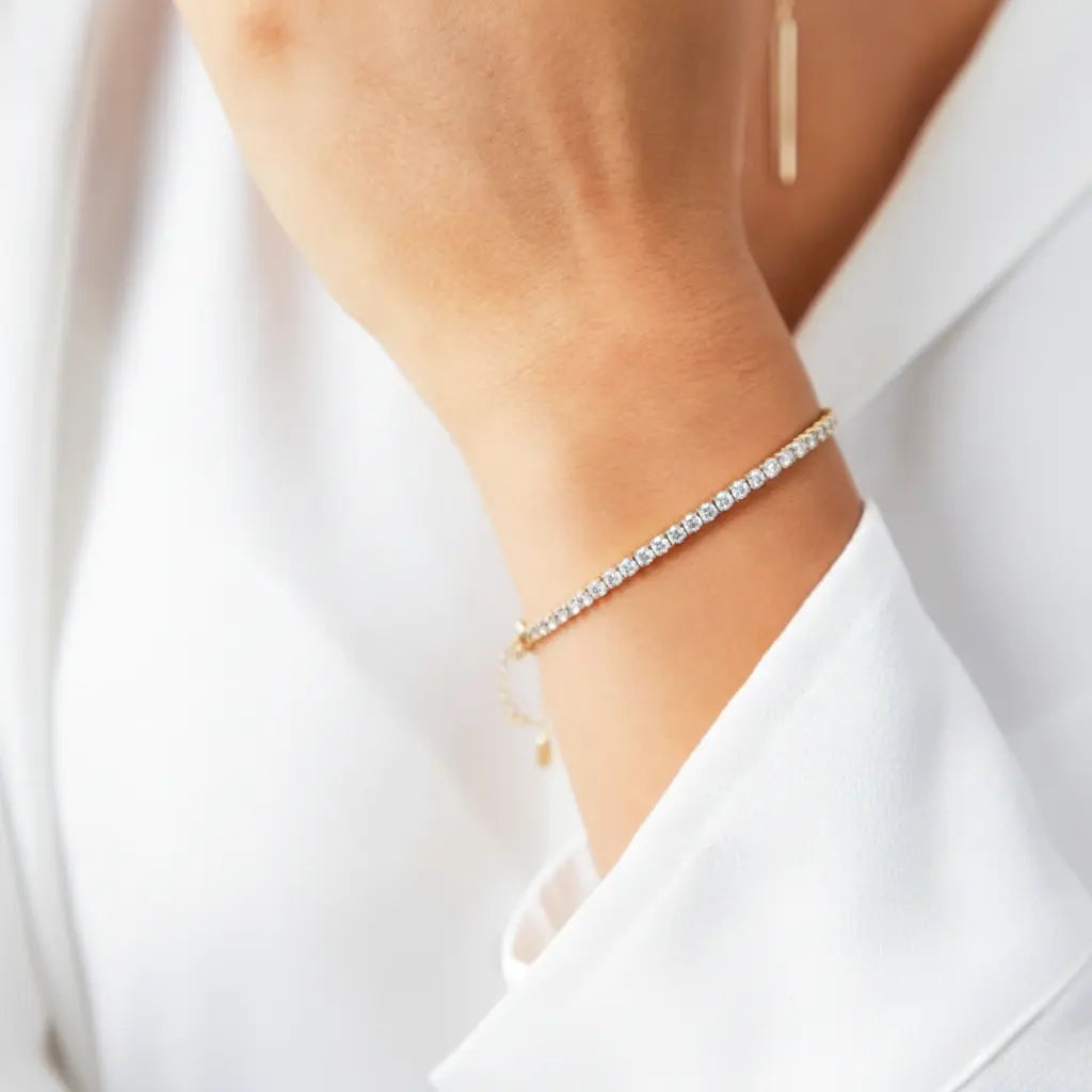 Stardust Line – Feines Tennisarmband aus 925 Silber, verstellbar & funkelnd Suzan Gold