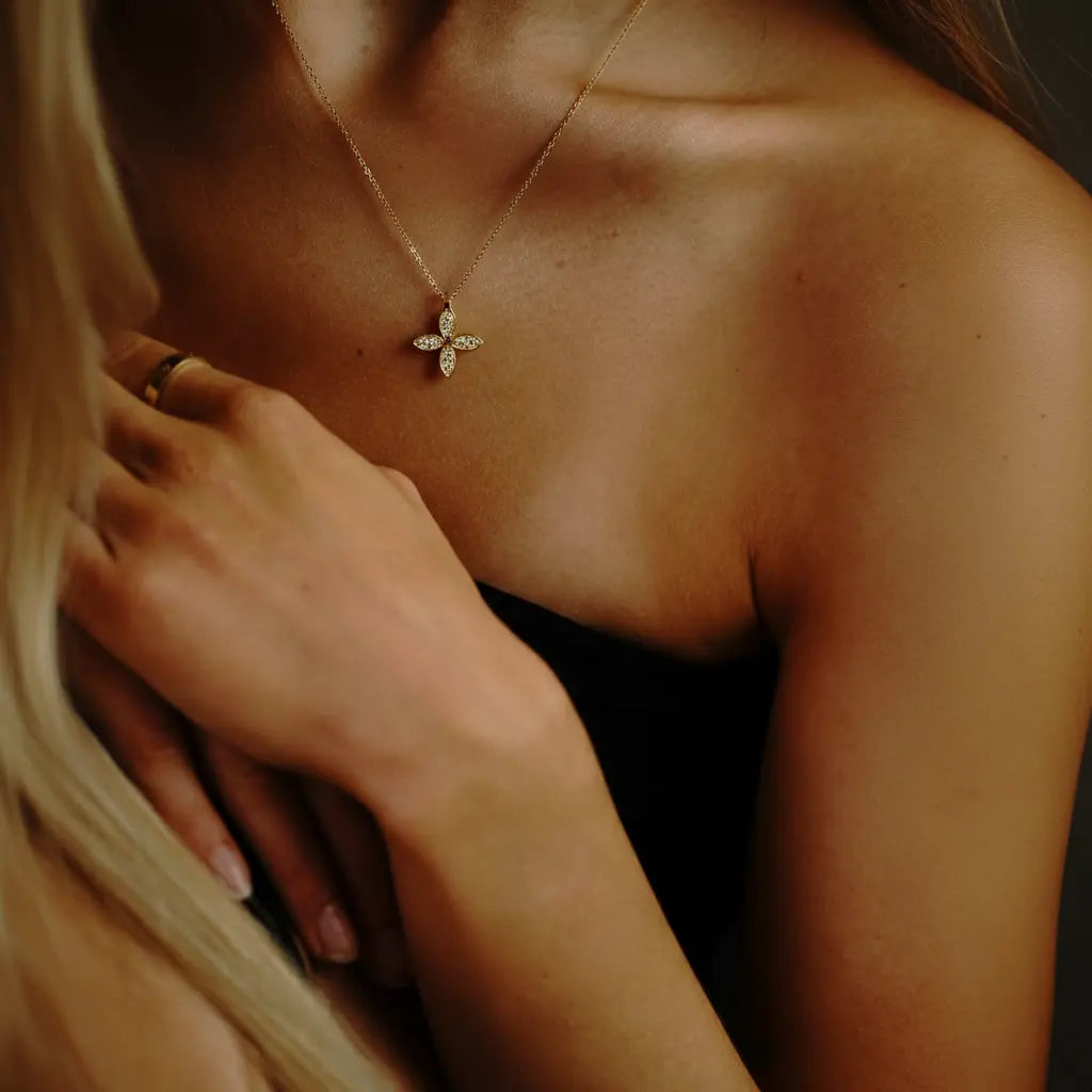 Serelina Kleeblatt-Kette aus 925 Silber mit Zirkonia Suzan Gold