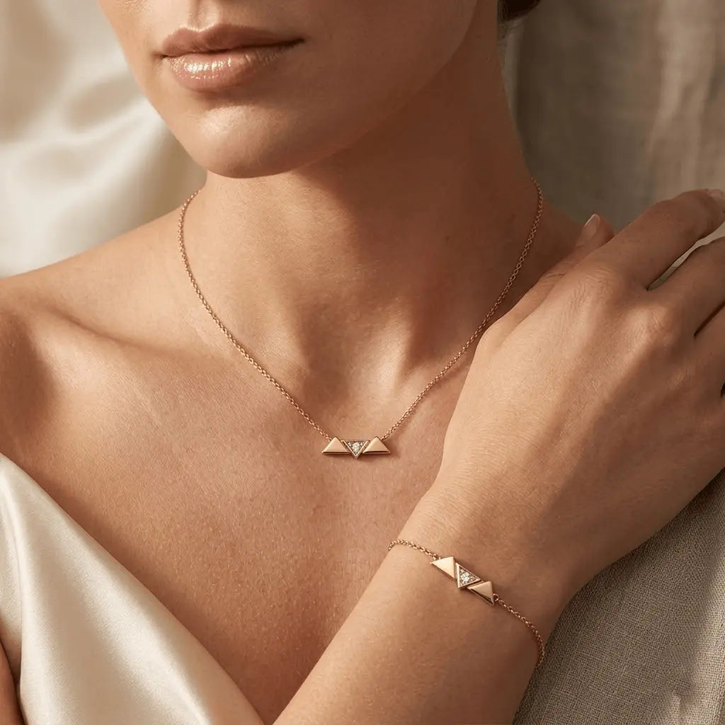 Triora Duo – 925 Silber vergoldet Dreieck Set Halskette Armband - Suzan Gold