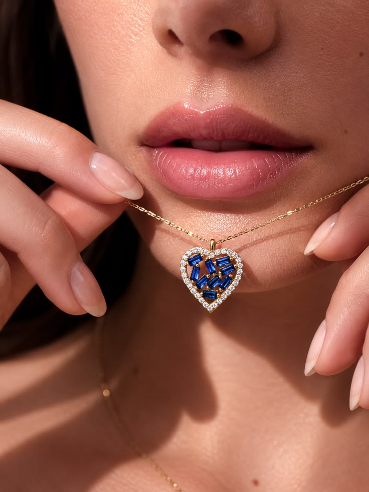 Basic Outfit in Quiet Luxury verwandeln: Schmuck als Schlüssel