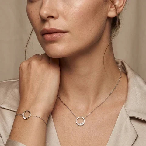 Der 3-Teile-Schmuck-Look: Mit nur 3 Schmuckstücken perfekt gestylt
