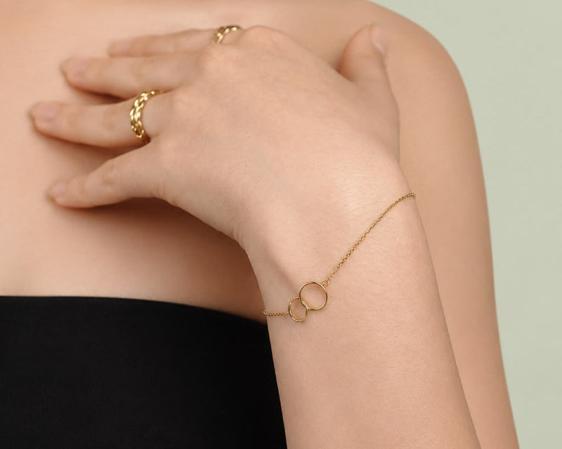 Schmuck bei Nickelallergie: Welche Materialien sind verträglich?