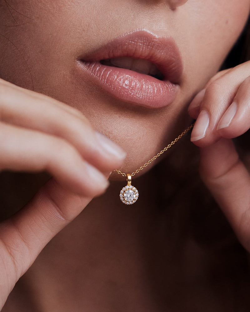 Schmuck für den 9-to-5-to-Dinner-Lifestyle: Ein Schmuck, drei Looks