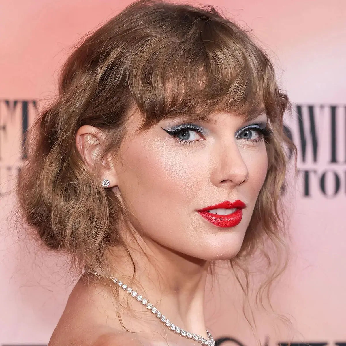 Was Taylor Swifts 14K-Gold-Schmuck über den neuen Celebrity-Look verrät Suzan Gold