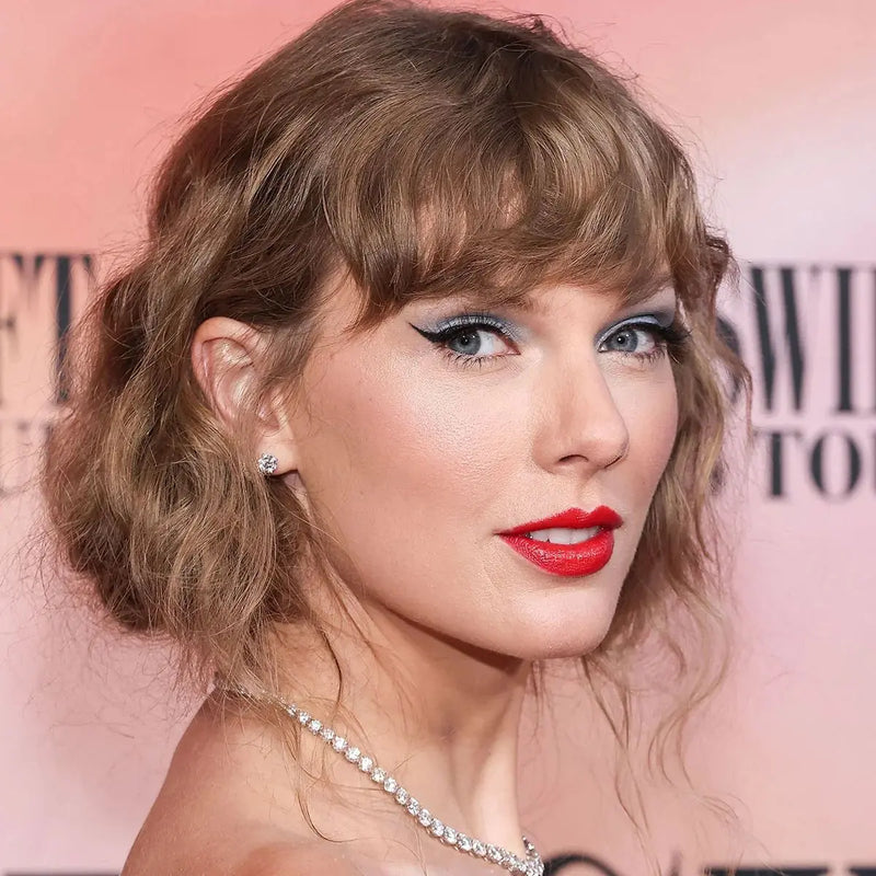 Was Taylor Swifts 14K-Gold-Schmuck über den neuen Celebrity-Look verrät
