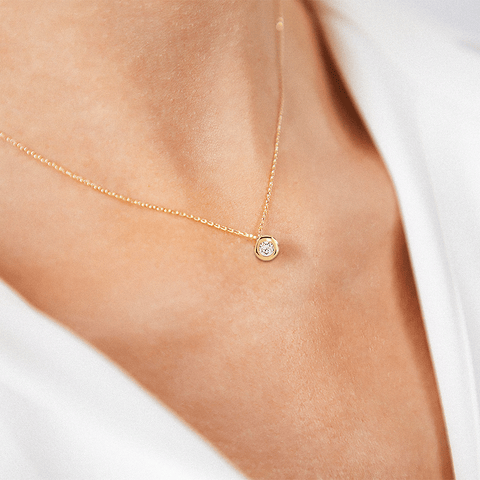 Solina – 375er Echtgoldkette mit rundem Zirkonia-Anhänger