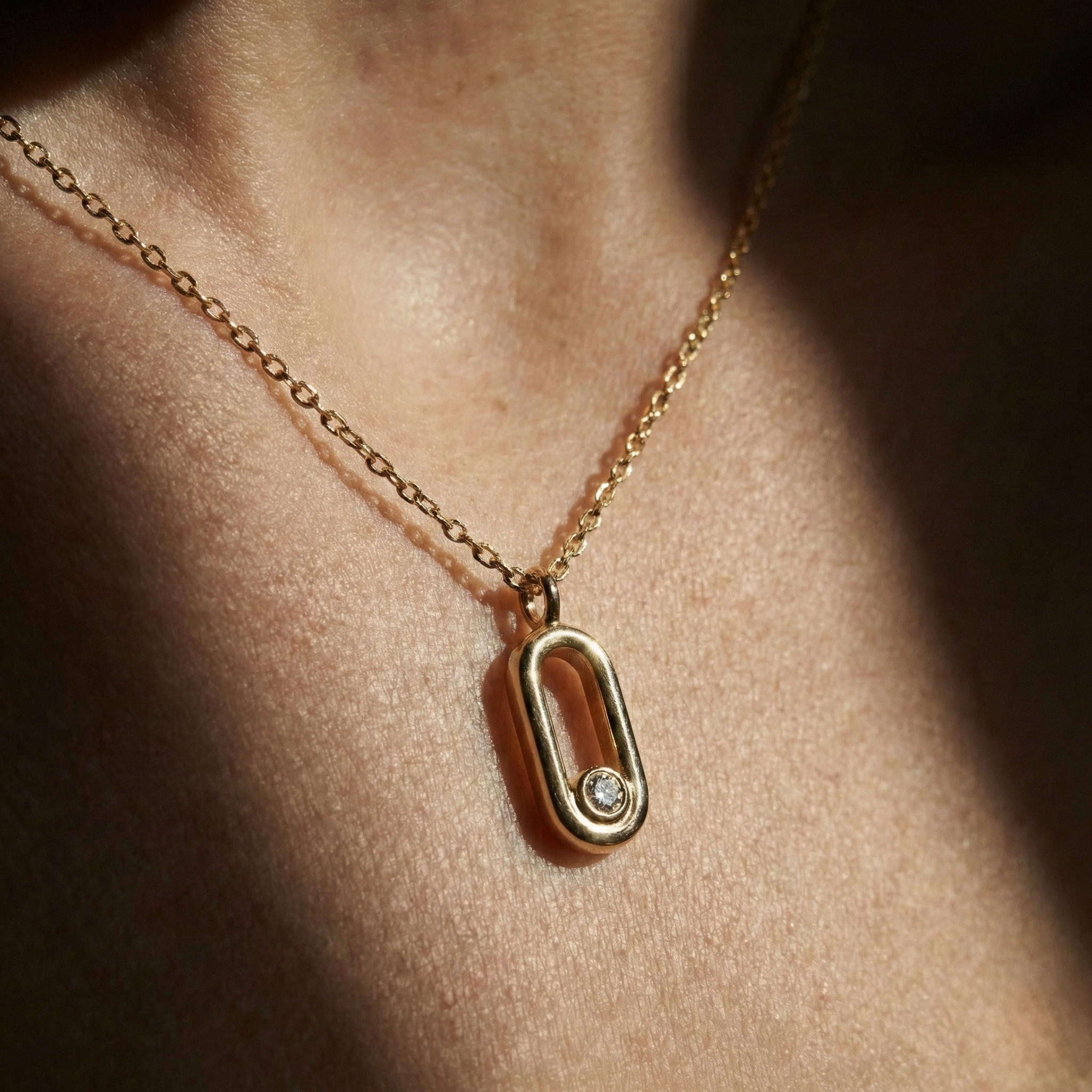 LineaLink – 375 Echtgold Kette mit Oval-Anhänger