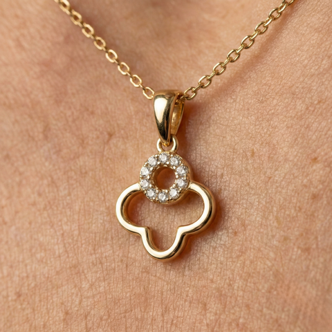 TréviaGlow – 375 Echtgold Kette mit Kleeblatt-Anhänger