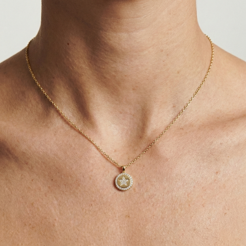 Stelliora Halo – 375 Echtgold Halskette mit Sternmotiv und Zirkonia