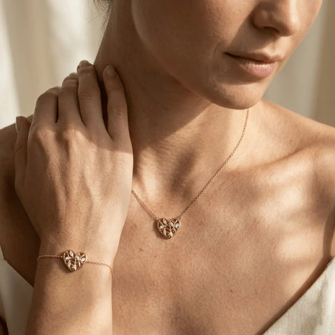 Floréa Amora – Gold-plated 925 sterling silver jewelry set with heart - floral pendant, necklace & bracelet - Suzan Gold