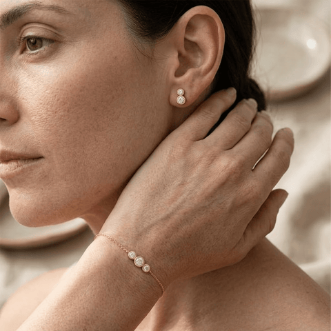 Lumivelle Aria – Vergoldetes 925 Silber Armband & Ohrstecker mit drei Zirkonia - Elementen - Suzan Gold