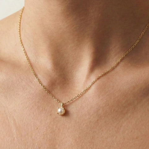 Pearlora Shine – 375 Echtgold Halskette mit runder Süßwasserperle Anhänger - Suzan GoldHalskette