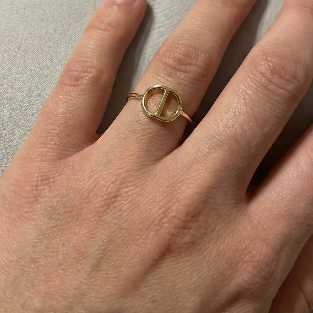 Orbit Signet Ring – Minimalistischer Damenring aus 375 Echtgold - Suzan GoldRing