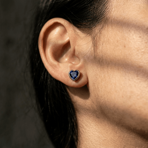 Heart Stud Earrings Blue – 925 Sterling Silber Ohrstecker Herz Blau - Suzan Gold